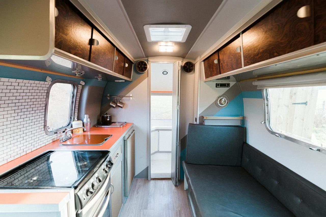 Silver Airstream Glamping & Rental Chichester Buitenkant foto