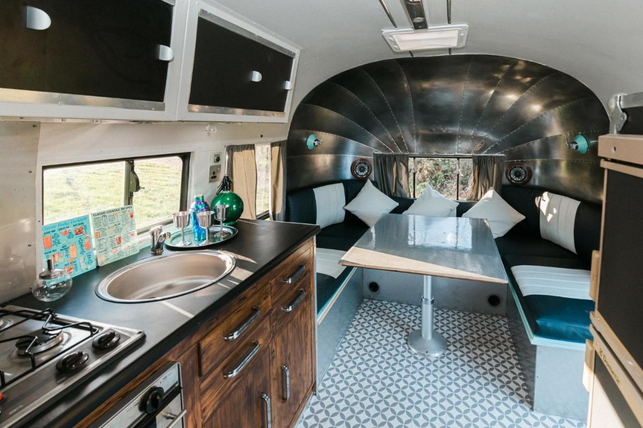 Silver Airstream Glamping & Rental Chichester Buitenkant foto