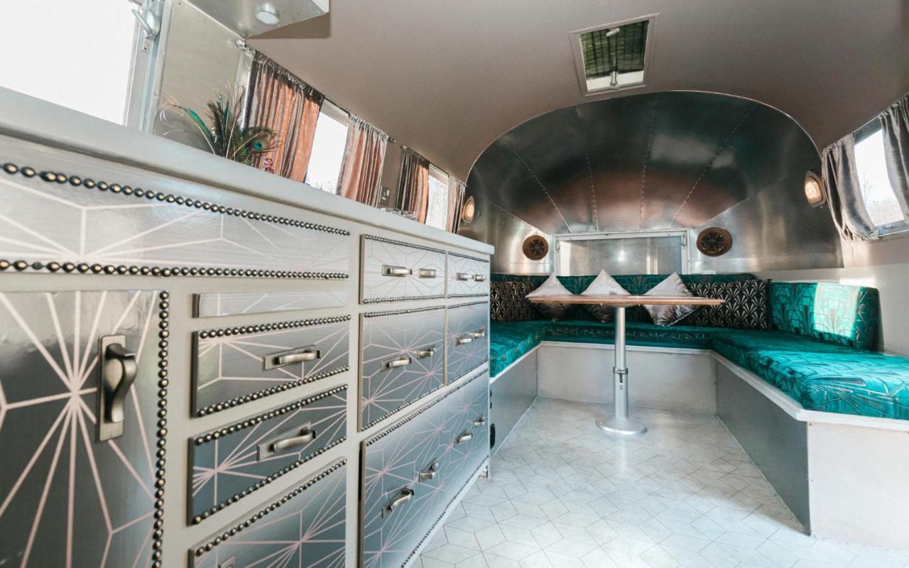Silver Airstream Glamping & Rental Chichester Buitenkant foto