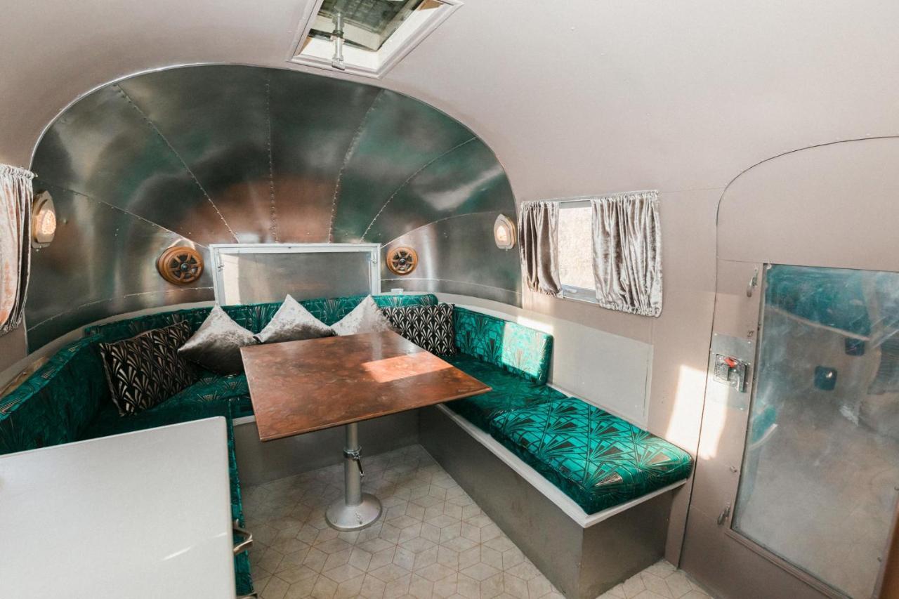 Silver Airstream Glamping & Rental Chichester Buitenkant foto