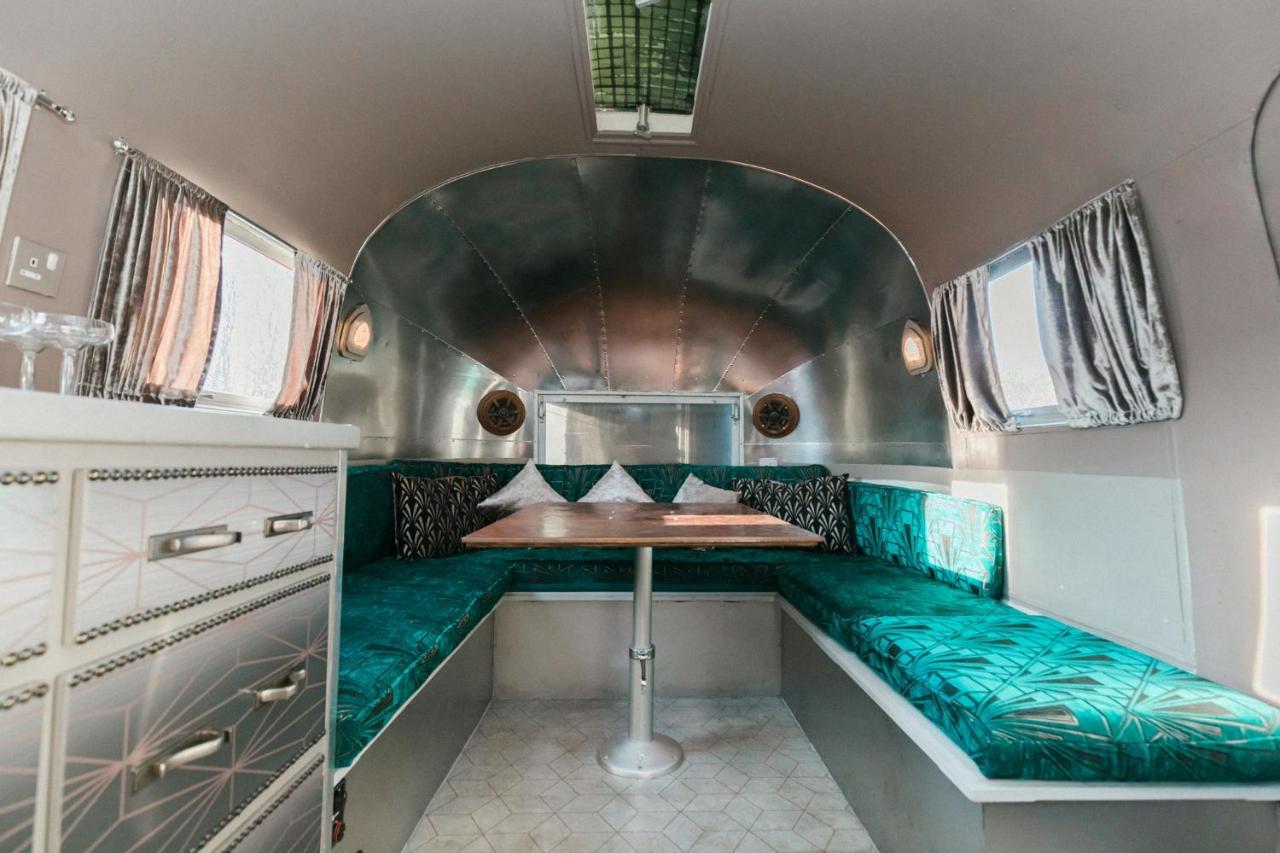 Silver Airstream Glamping & Rental Chichester Buitenkant foto