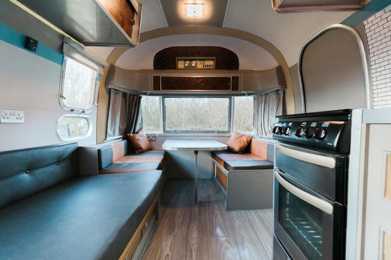 Silver Airstream Glamping & Rental Chichester Buitenkant foto
